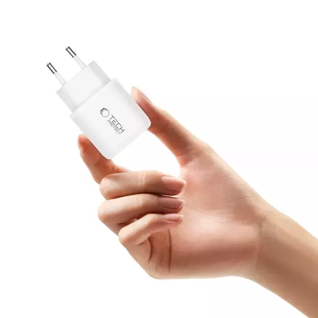 Tech-Protect NCA20 PD 20W QC3.0 USB-A / USB-C Wall Charger + USB-C / Lightning Cable 100cm - White 5
