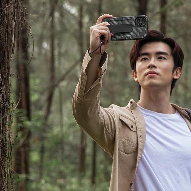 Uniq Heldro case for iPhone 12 Pro Max - black camouflage 4