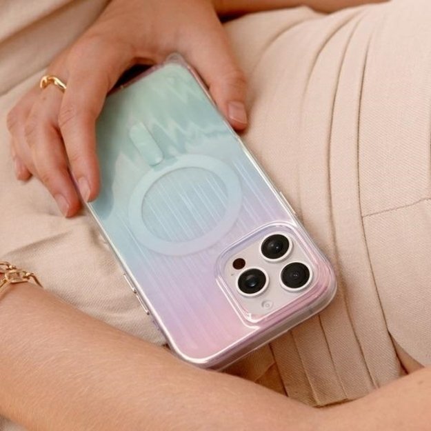 Uniq Coehl Linear Magnetic Charging Case for iPhone 16 - opalescent 6