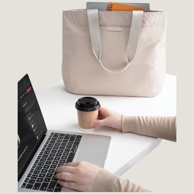 Uniq Arden Tote 16L Bag - Black 3