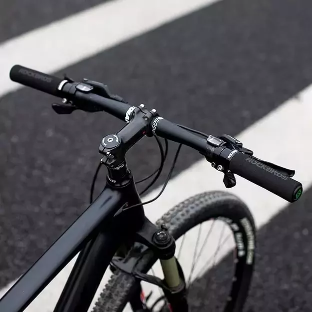 Rockbros BT1001BKRD sponge bicycle handlebar grips - black and red 5