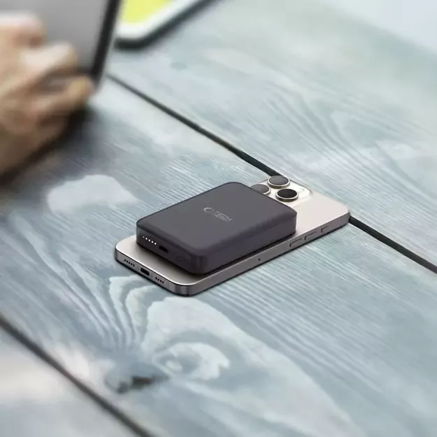 Tech-Protect LifeMag PB11 Powerbank with MagSafe 10000mAh 15W USB-C port - black + USB-C cable 8