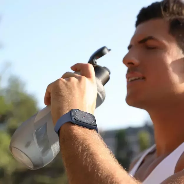 Tech-Protect Silicone Strap for Apple Watch 4 / 5 / 6 / 7 / 8 / 9 / SE / Ultra 1 / 2 (42 / 44 / 45 / 49 mm) - Black 3