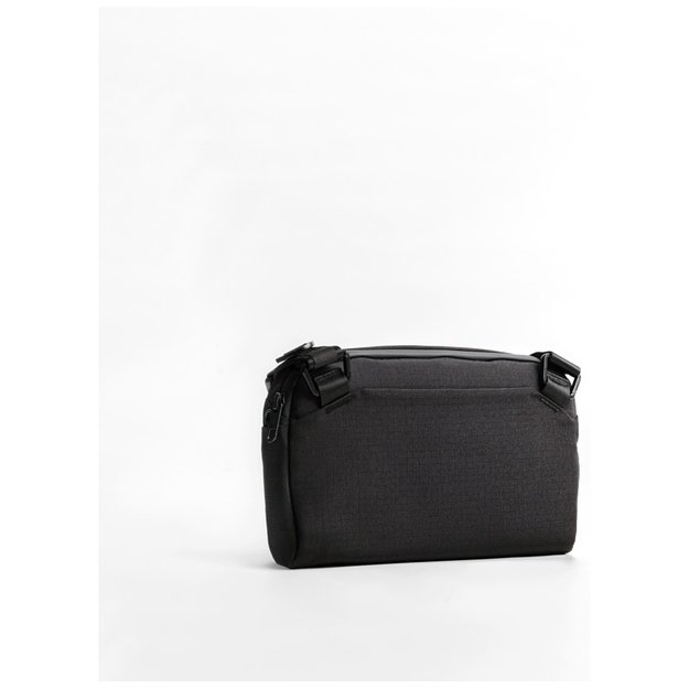 Uniq Arden Sling 2L bag - black 1