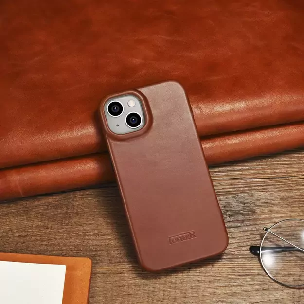 iCarer CE Oil Wax Premium Leather Folio Case iPhone 14 Plus magnetic flip case MagSafe brown (AKI14220707-BN) 4
