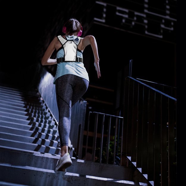 Wozinsky WKDB1 Reflective Running Vest - Black 3
