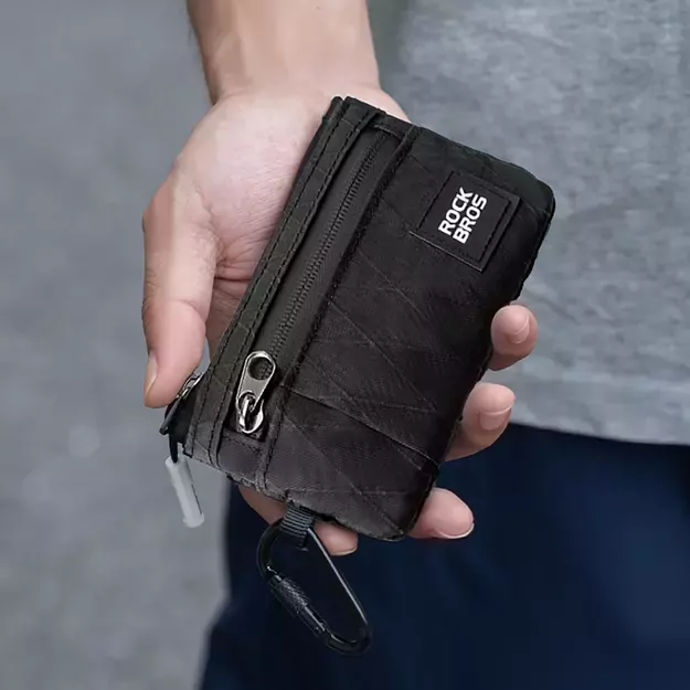Rockbros Travel Wallet with Carabiner - Black 2