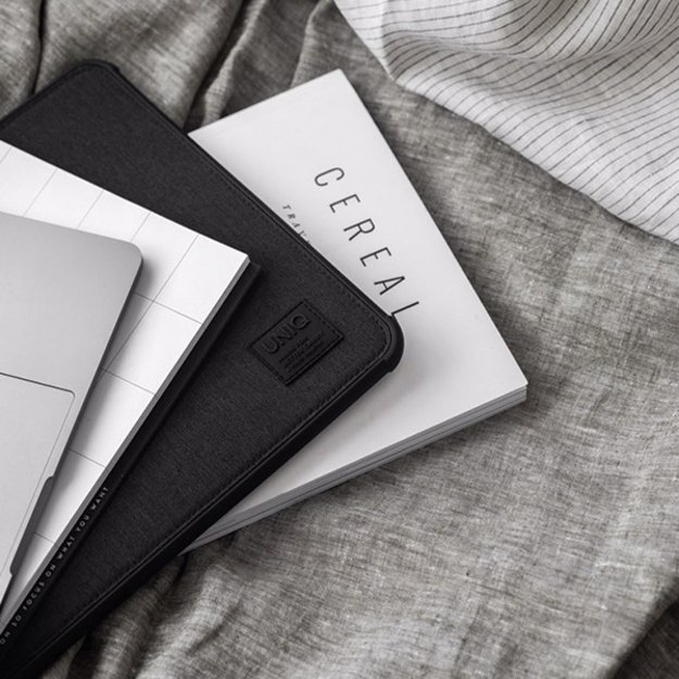 Uniq Dfender cover for a 16&quot  laptop - gray 5