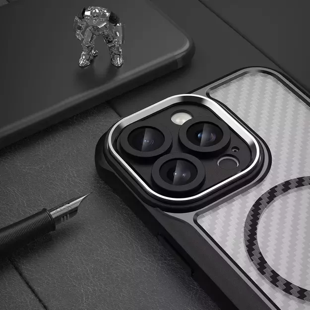 Leading Series MagSafe Silicone Case for iPhone 16 Pro - Black 6