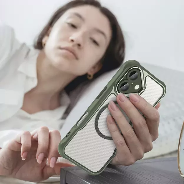 Leading Series MagSafe Silicone Case for iPhone 16 - Green 6
