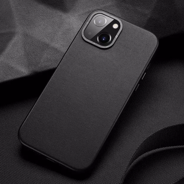 Dux Ducis Grit Leather Case for iPhone 14 Plus Elegant Faux Leather Cover (MagSafe Compatible) Black 10