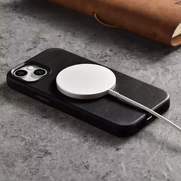 iCarer Oil Wax Premium Leather Case iPhone 14 Plus Magnetic Leather Case with MagSafe Black (WMI14220703-BK) 15