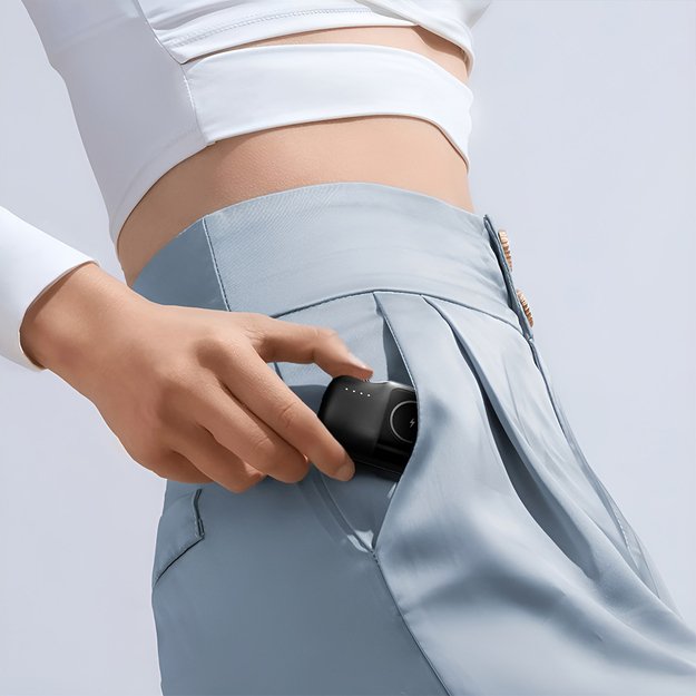 Wozinsky WF16-YLS 5000mAh 15W Lightning Mini Power Bank with Built-in USB-C Cable and Apple Watch Charger - Black 6