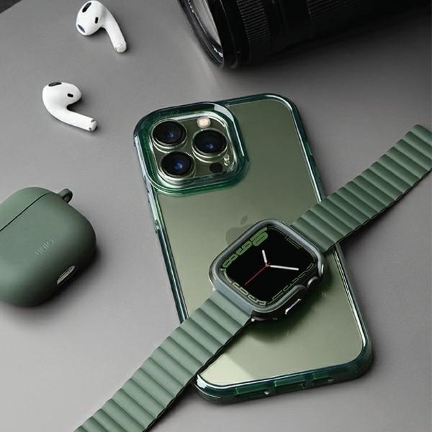 Uniq Combat case iPhone 13 Pro Max 6.7&quot  green/green 6