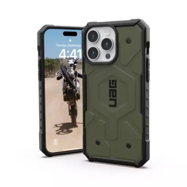 UAG Pathfinder MagSafe case for iPhone 15 Pro Max - green 3