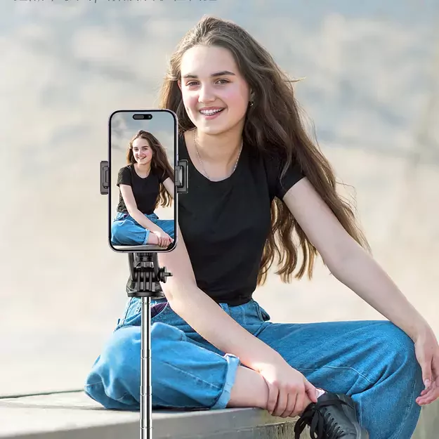 Selfie stick WC1Y3S telescopic tripod 1.3m with phone holder - black 43