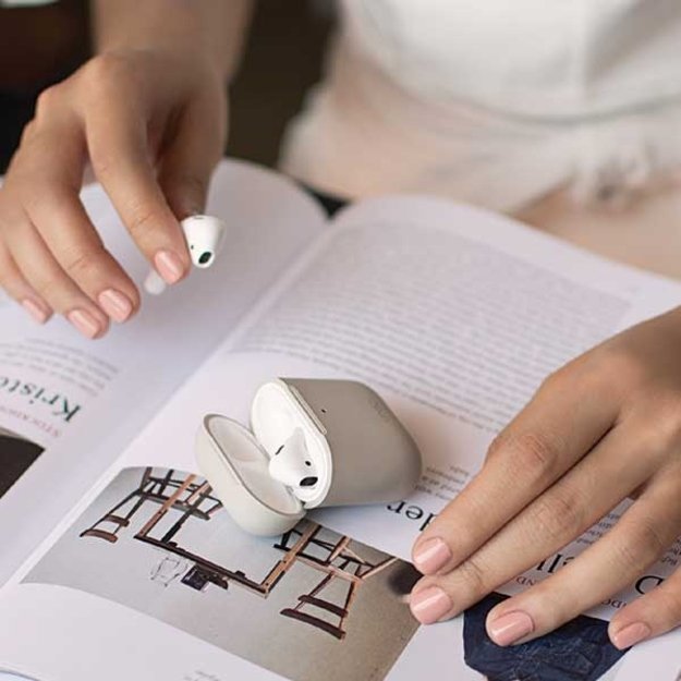 Uniq Lino AirPods 1/2 Gen Case - Beige 6