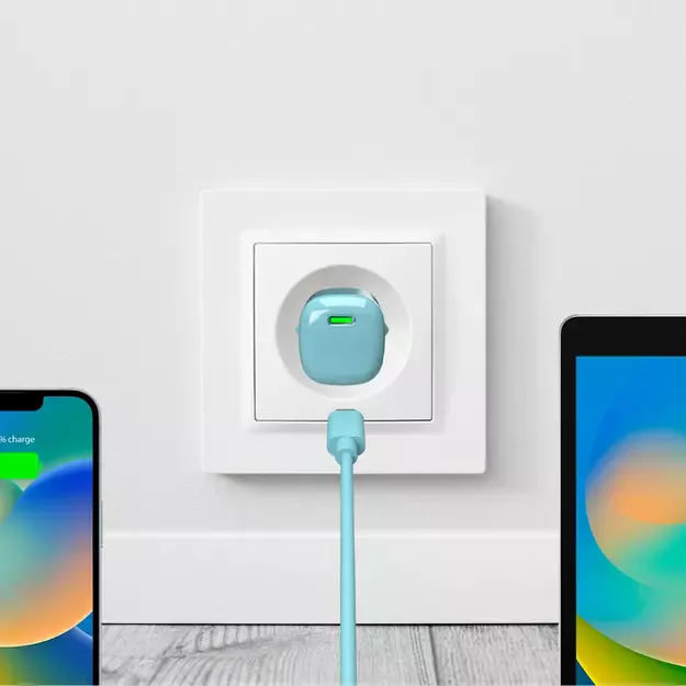 Puro 20W GaN USB-C Wall Charger - Green 2