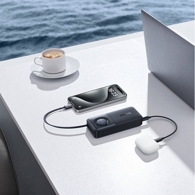 Baseus Free2Pull 10000mAh 30W powerbank with USB-C port and retractable USB-C cable - black 7