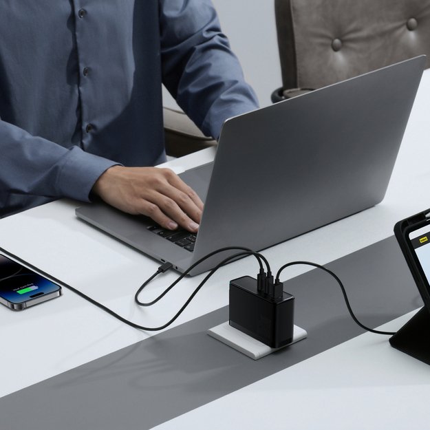 Baseus GaN5 Pro GaN charger 2x USB-C / USB-A 160W - black + USB-C - USB-C 240W cable - black 13