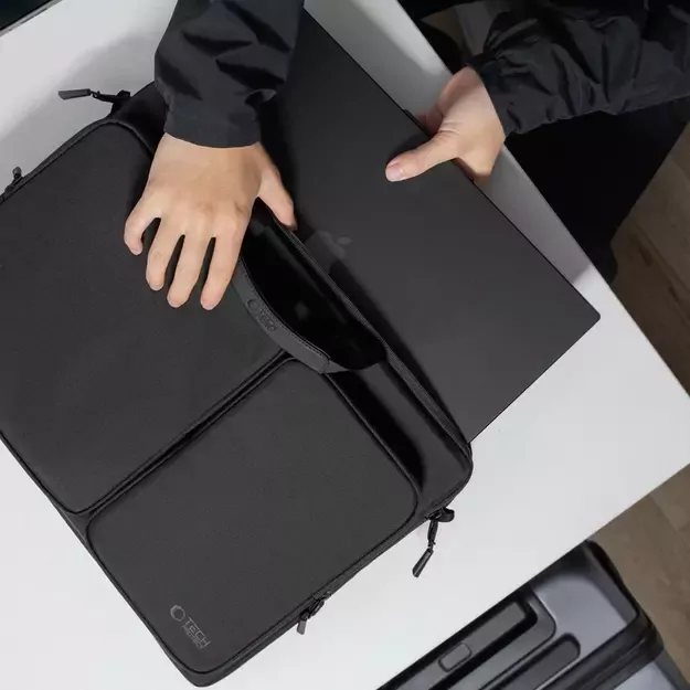 Tech-Protect Defender Bag for 17&quot  Laptop - Black 14
