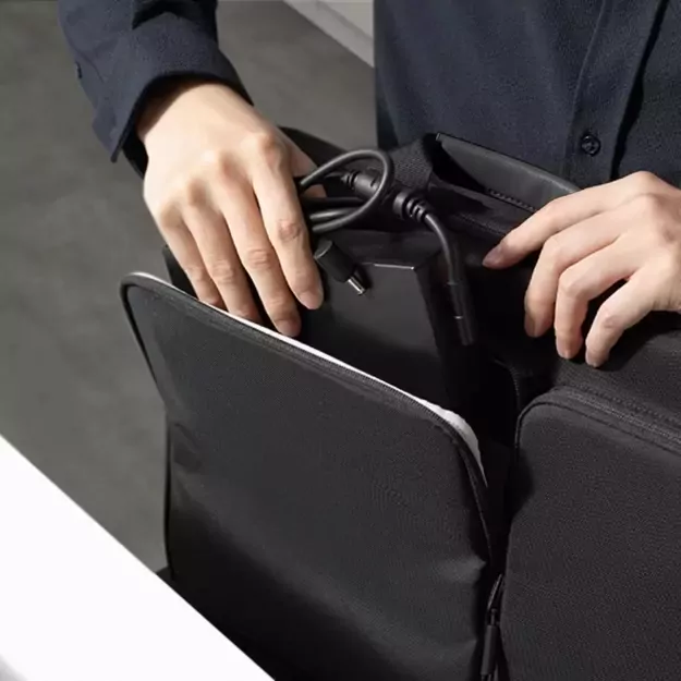 Tech-Protect Defender Bag for 17&quot  Laptop - Black 15