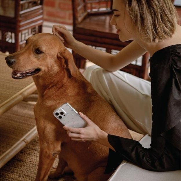 Uniq Coehl Solitaire case for iPhone 14 Plus - transparent 1