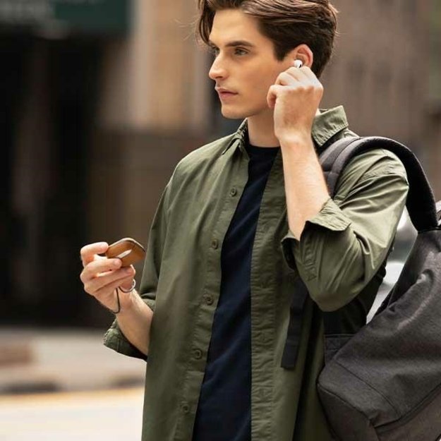 Uniq Terra Genuine Leather case for AirPods Pro 2 - brown 3