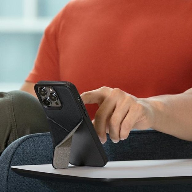 Uniq Transforma Magclick Charging case for iPhone 14 Pro Max - blue 9