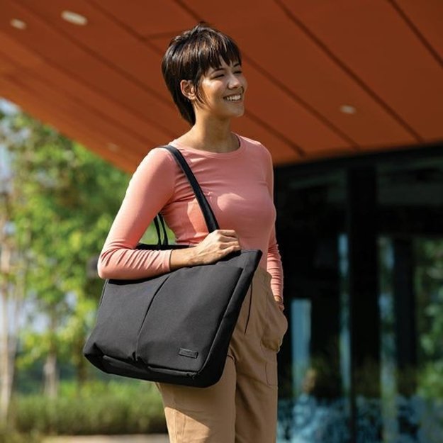 Uniq Hava bag for a 16' '  RPET laptop - black 6