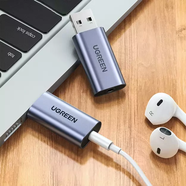 Ugreen CM383 audio adapter - gray 1