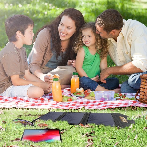 Choetech SC001 solar foldable charger 19W 2x USB-A - black 12