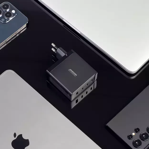 Joyroom JR-TCG04EU 100W GaN charger 3x USB-C USB-A + USB-C / USB-C cable 100W - black 9