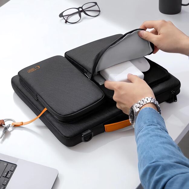 Tech-Protect Defender Bag for Laptop 13-14 - Black and Orange 7
