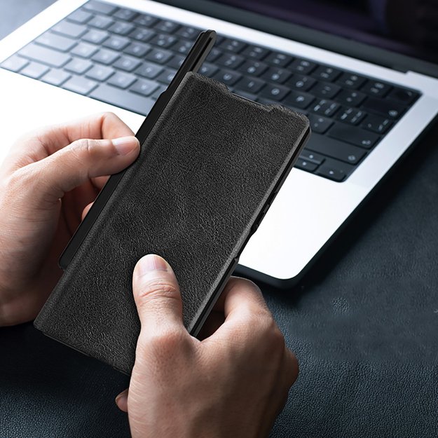 Etui Nillkin Qin Pro na Samsung Galaxy Z Fold 7 z miejscem na S Pen - czarne 7