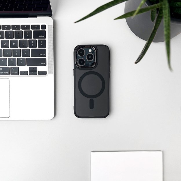 Fashion Case compatible with MagSafe for iPhone 17 Pro Max - black 2