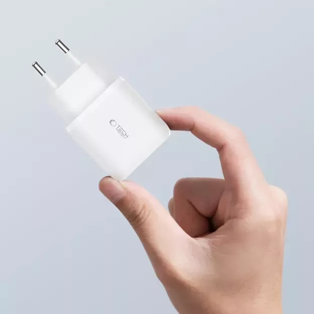 Tech-Protect C20W USB-C PD 20W / USB-A QC 3.0 charger with USB-C / USB-C cable - white 6