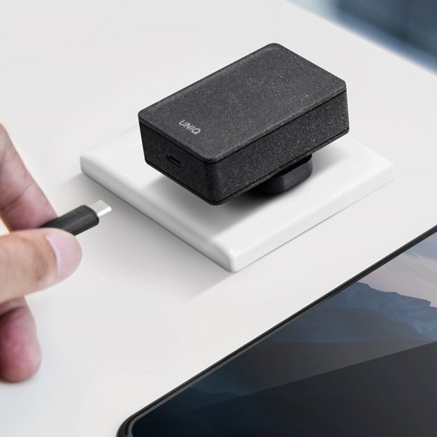Uniq Versa Slim LITHOS Collective USB-C PD 18W wall charger + USB-C / USB-C cable - black 6