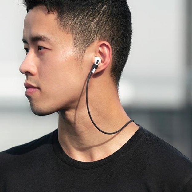 Uniq Vencer Silicone case for AirPods 3 - beige 4