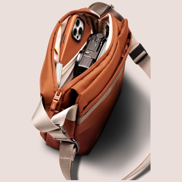 Uniq Crossbody Denver 5L Bag - Orange 3
