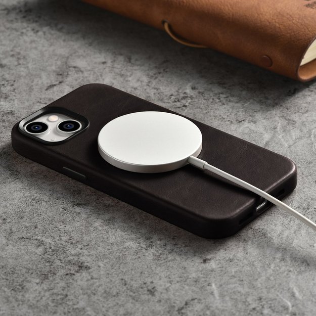 iCarer Oil Wax Premium Leather Case iPhone 14 Plus Magnetic Leather Case with MagSafe Brown (WMI14220703-BN) 14