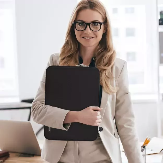 Tech-Protect Sleevy Laptop 15-16 case - black 14