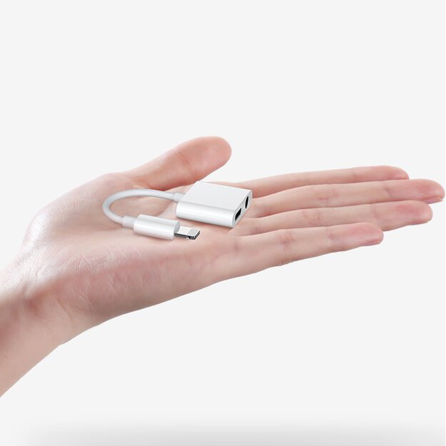 Joyroom S-Y104 headphone adapter Lightning - Lightning / mini jack 3.5mm - white 19
