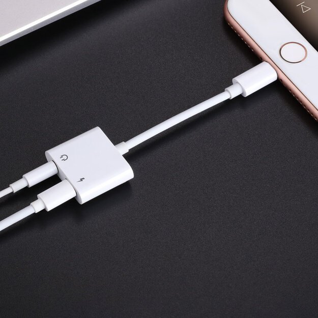 Joyroom S-Y104 headphone adapter Lightning - Lightning / mini jack 3.5mm - white 20