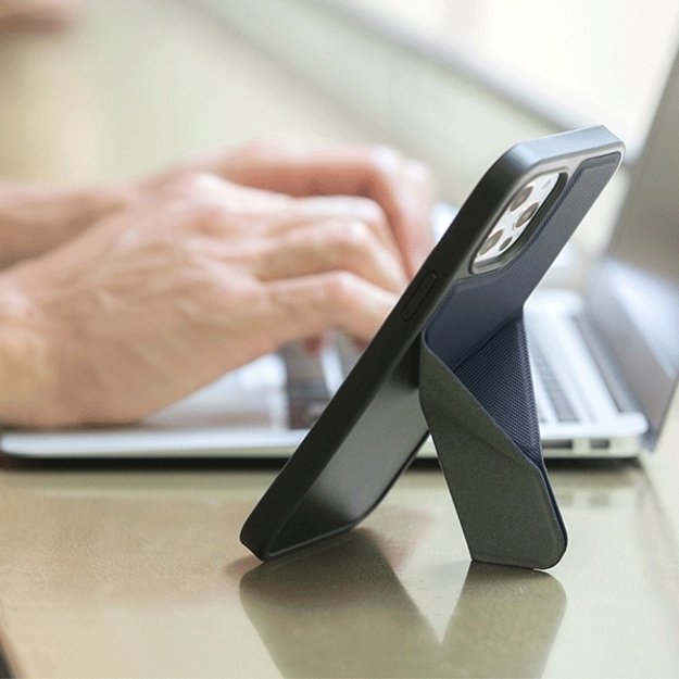 Uniq Transforma case for iPhone 12 Pro Max - red 3