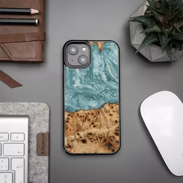 Wood and resin case for iPhone 15 Plus Bewood Unique Uranus - blue and white 5