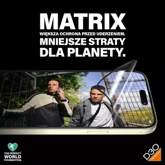 PanzerGlass Matrix Ultra-Wide-Fit hybrid glass for iPhone 15 Plus with positioner 10