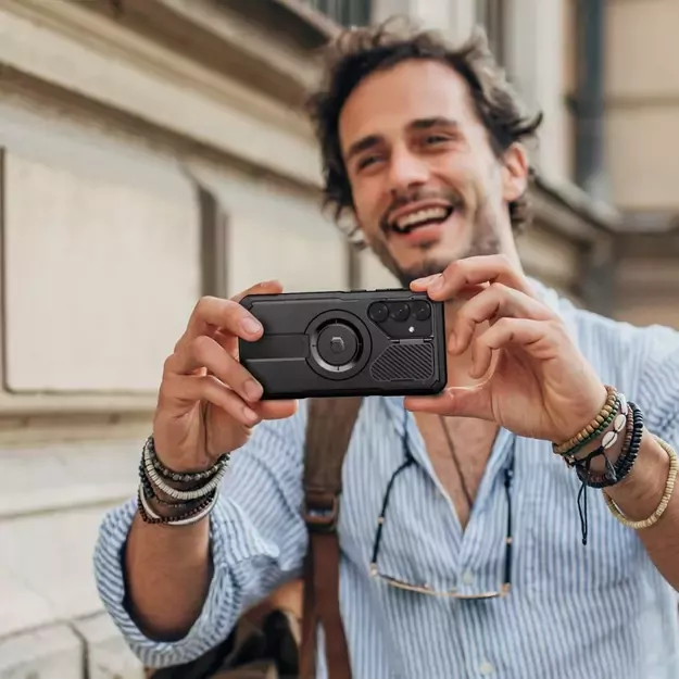 Tech-Protect Kevlar MagSafe+ Case for Samsung Galaxy S25 - Black 13