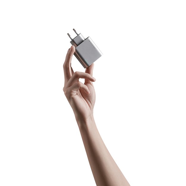 Cuktech 65W GaN 2xUSB-C 1xUSB-A Wall Charger - Gray 4