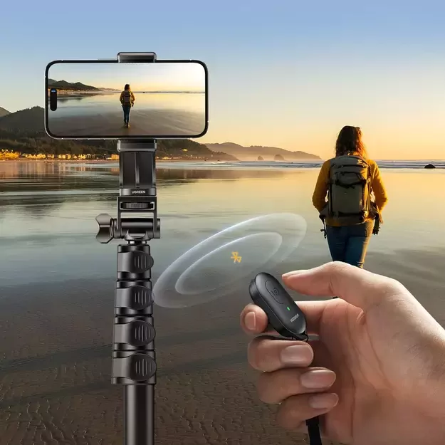 Ugreen LP680 selfie stick with stand and Bluetooth remote control 1.8m - black 2